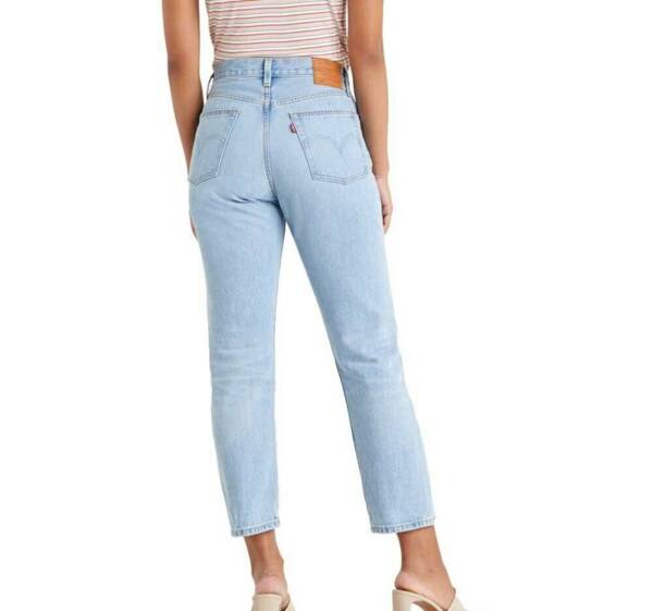 Jeans levis con sale scritta laterale